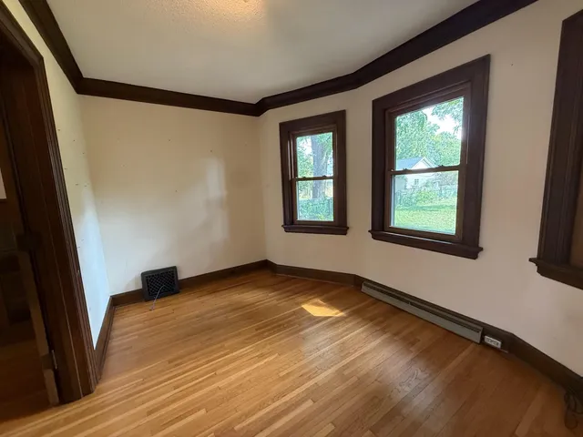 $405,000 | 2010 Main Street, La Crosse, WI 54601