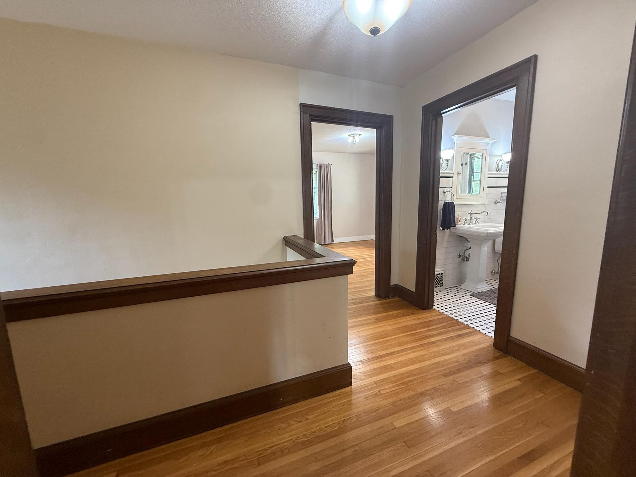 2010 Main Street La Crosse, WI 54601 - Photo 31 of 50 IMG_2622