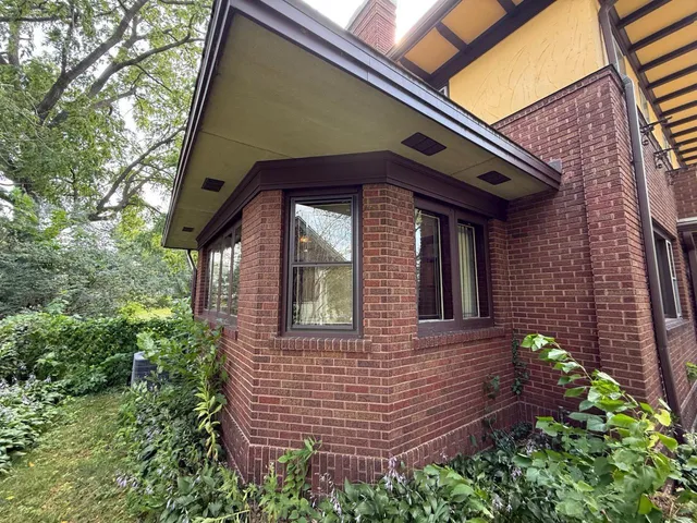 $405,000 | 2010 Main Street, La Crosse, WI 54601