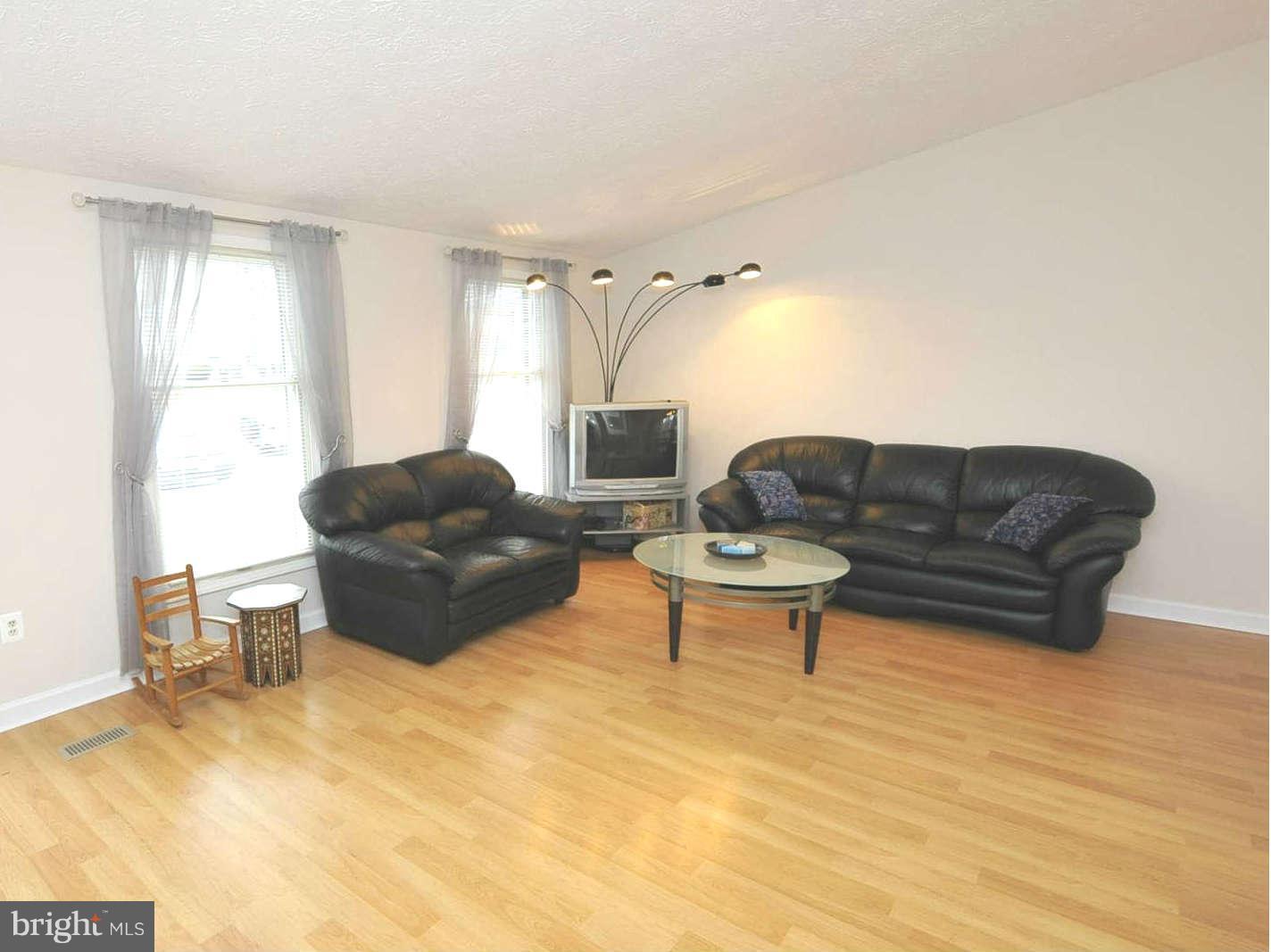1256 Windmill Lane Silver Spring, MD 20905 - Photo 3 of 16 Living Room