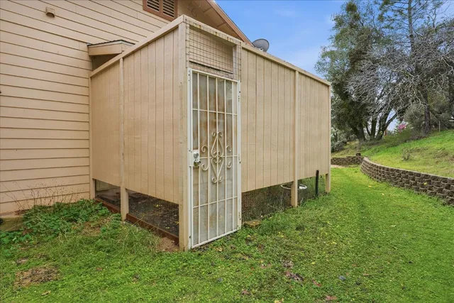 a view of a garden with a fountain
