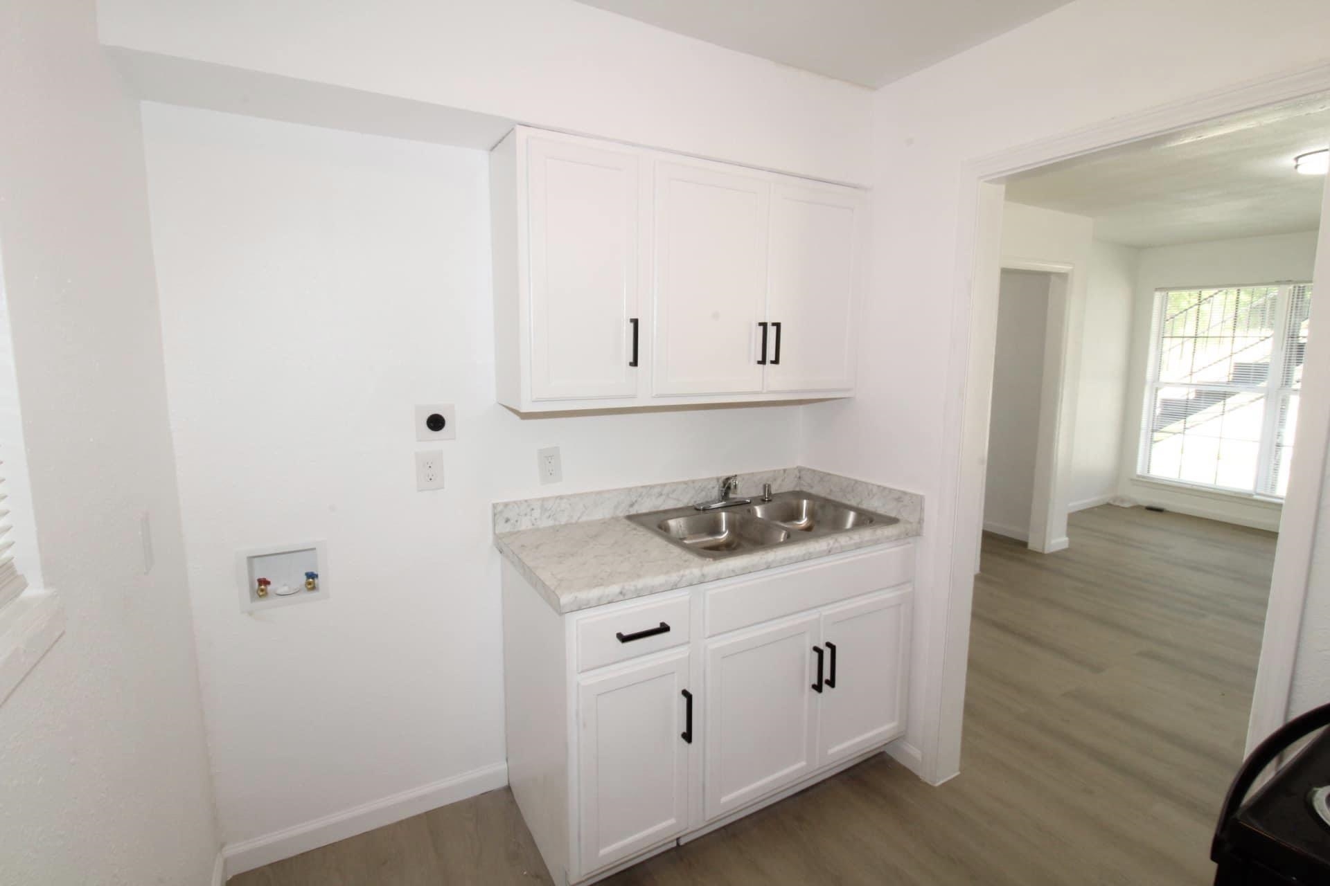 285 Lucy Avenue Memphis, TN 38106 - Photo 7 of 11