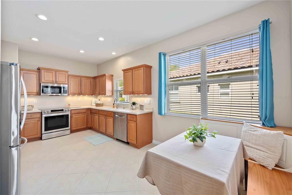 8769 Monterey Bay Loop Bradenton, FL 34212 - Photo 16 of 64