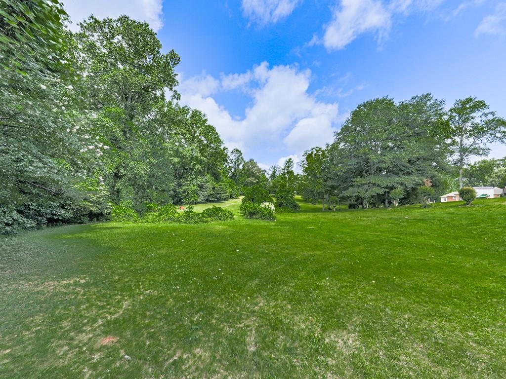 10307 East Cherokee Drive Canton, GA 30115 - Photo 7 of 28