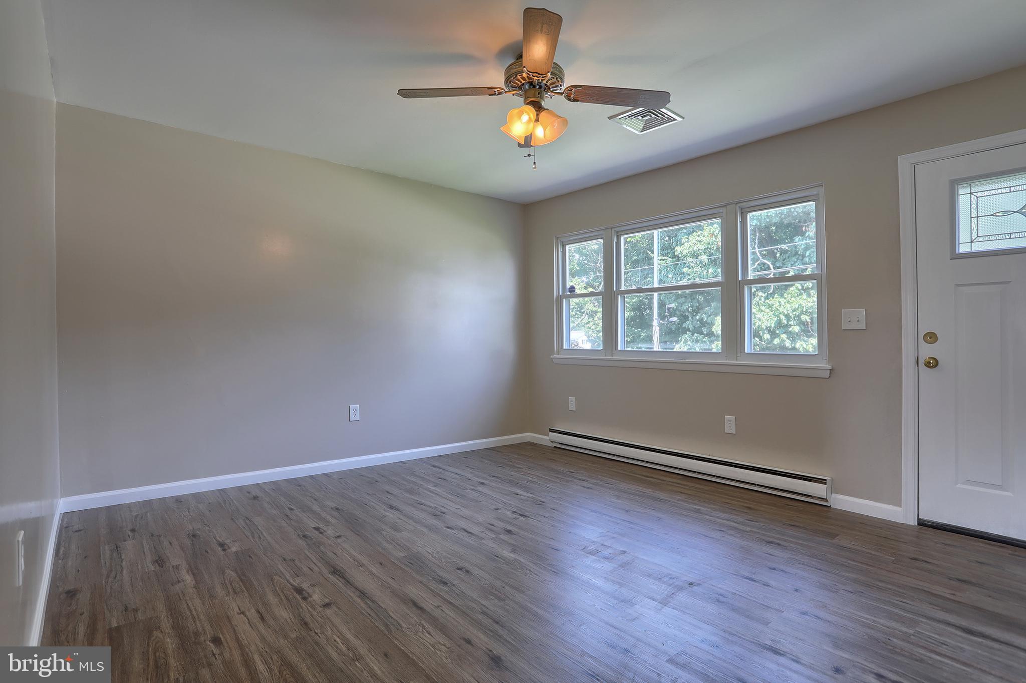 6733 Conway Road Harrisburg, PA 17111 - Photo 4 of 33 Gallery Image 4
