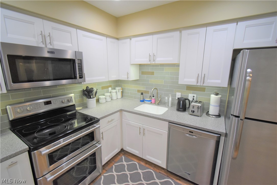 22950 Mastick Road, Unit 203 Cleveland, OH 44126 - Photo 15 of 35