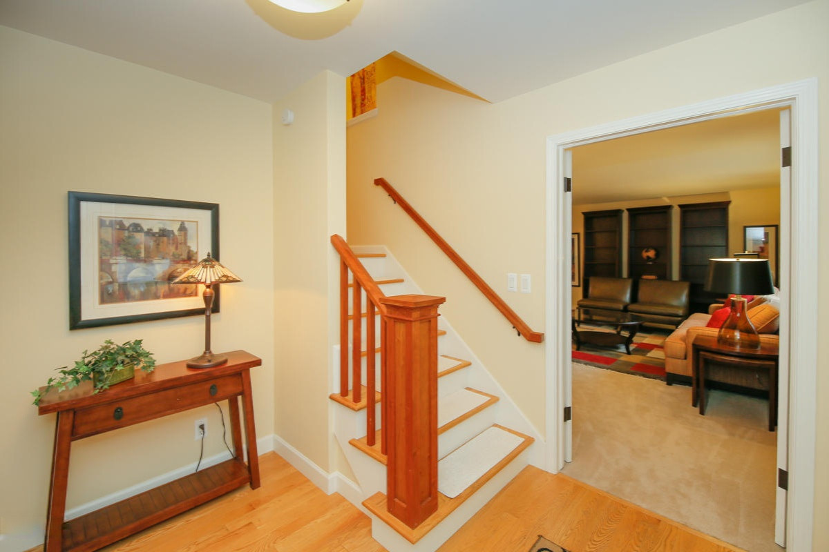 2400 Ridgeview Drive Kalamazoo, MI 49008 - Photo 14 of 30 2400 Ridgeview Dr-114