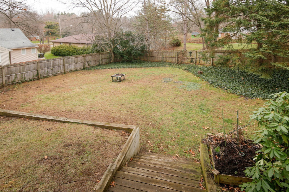 2400 Ridgeview Drive Kalamazoo, MI 49008 - Photo 27 of 30 2400 Ridgeview Dr-127