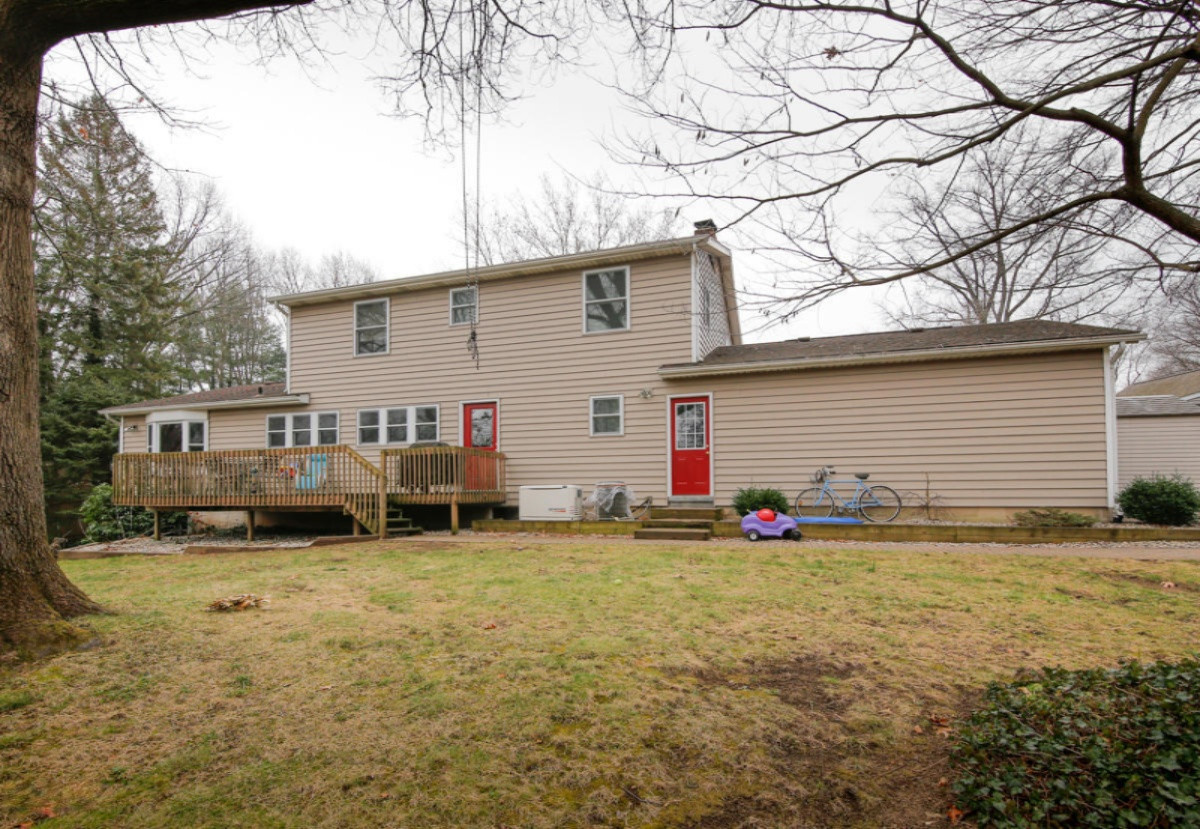 2400 Ridgeview Drive Kalamazoo, MI 49008 - Photo 30 of 30 2400 Ridgeview Dr-130