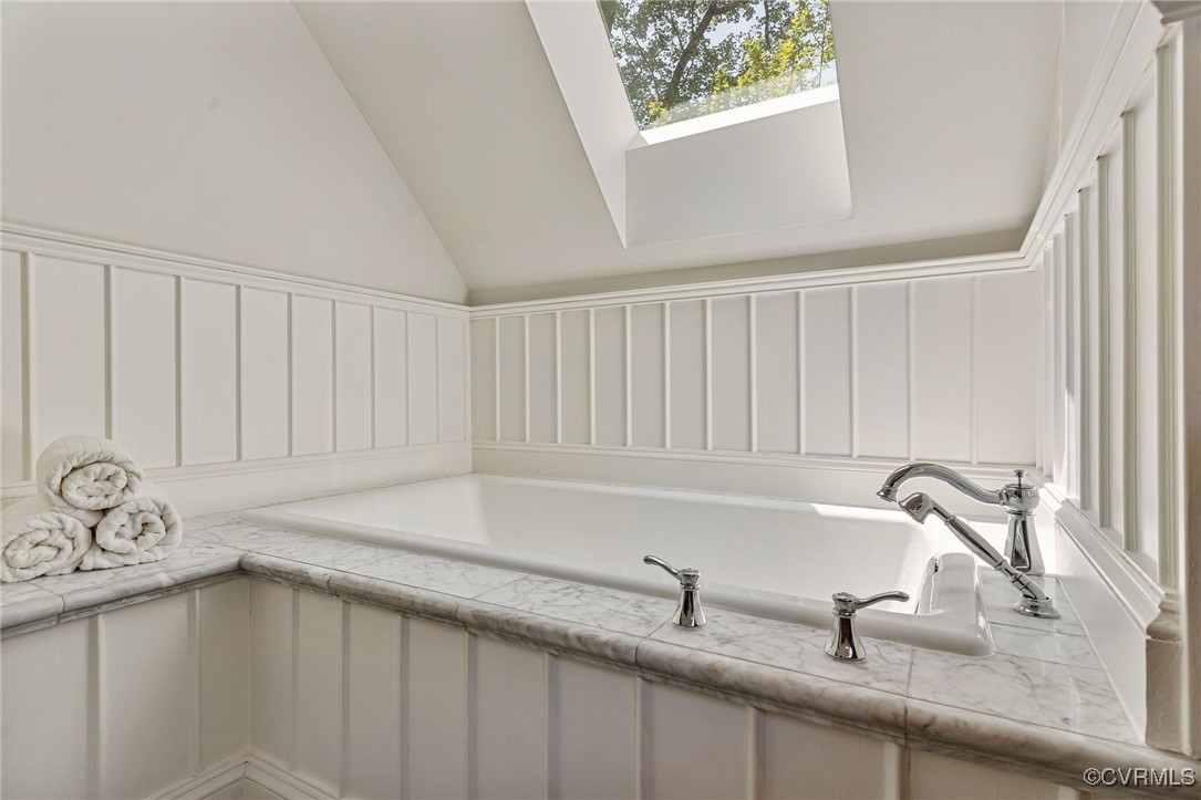 8600 River Road Henrico, VA 23229 - Photo 30 of 50 Soaking Tub
