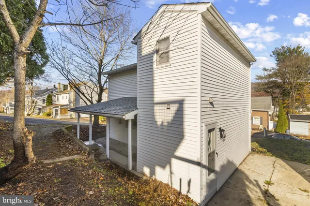 $209,900 | 266 Mahanoy Street, Tamaqua, PA 18252