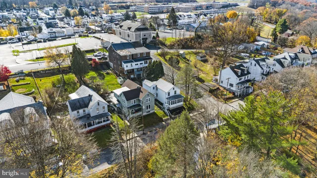 $209,900 | 266 Mahanoy Street, Tamaqua, PA 18252