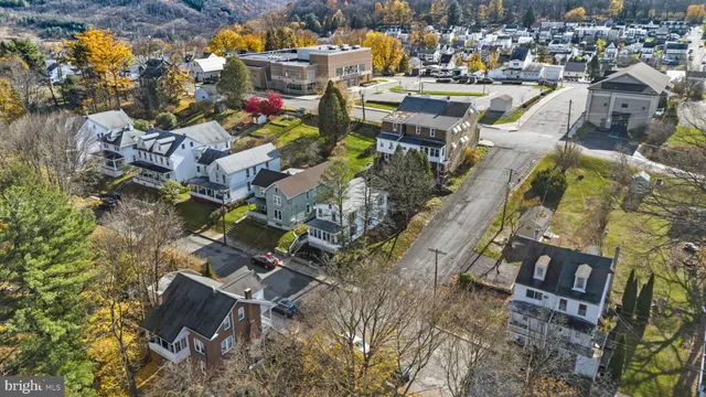 $209,900 | 266 Mahanoy Street, Tamaqua, PA 18252