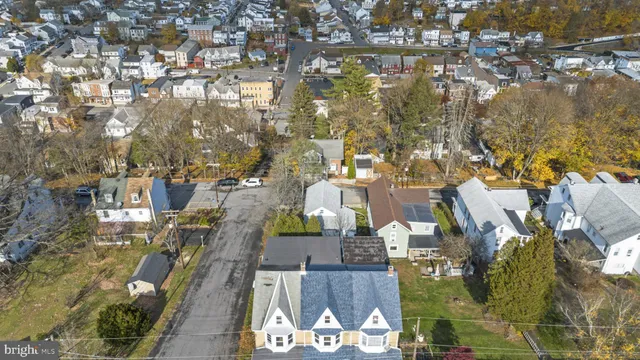 $209,900 | 266 Mahanoy Street, Tamaqua, PA 18252