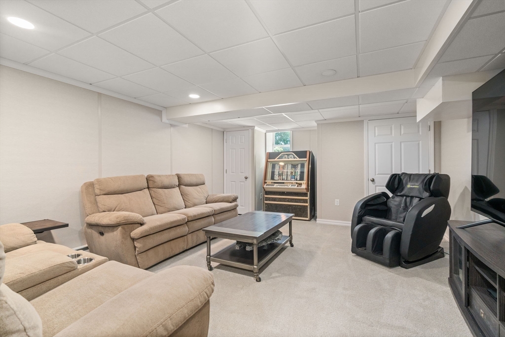 11 Scott Street Bellingham, MA 02019 - Photo 24 of 35