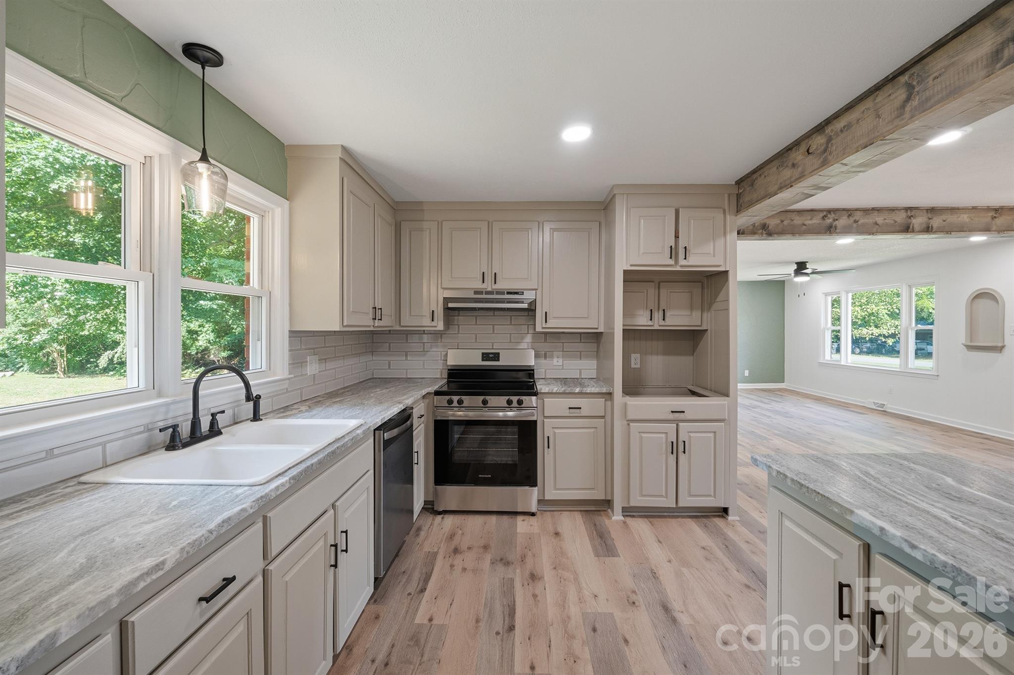 112 Summers Farm Road Statesville, NC 28625 - Photo 11 of 37