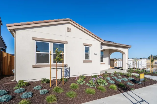 $1,207,984 | 609 Santa Ynez Way, Marina, CA 93933