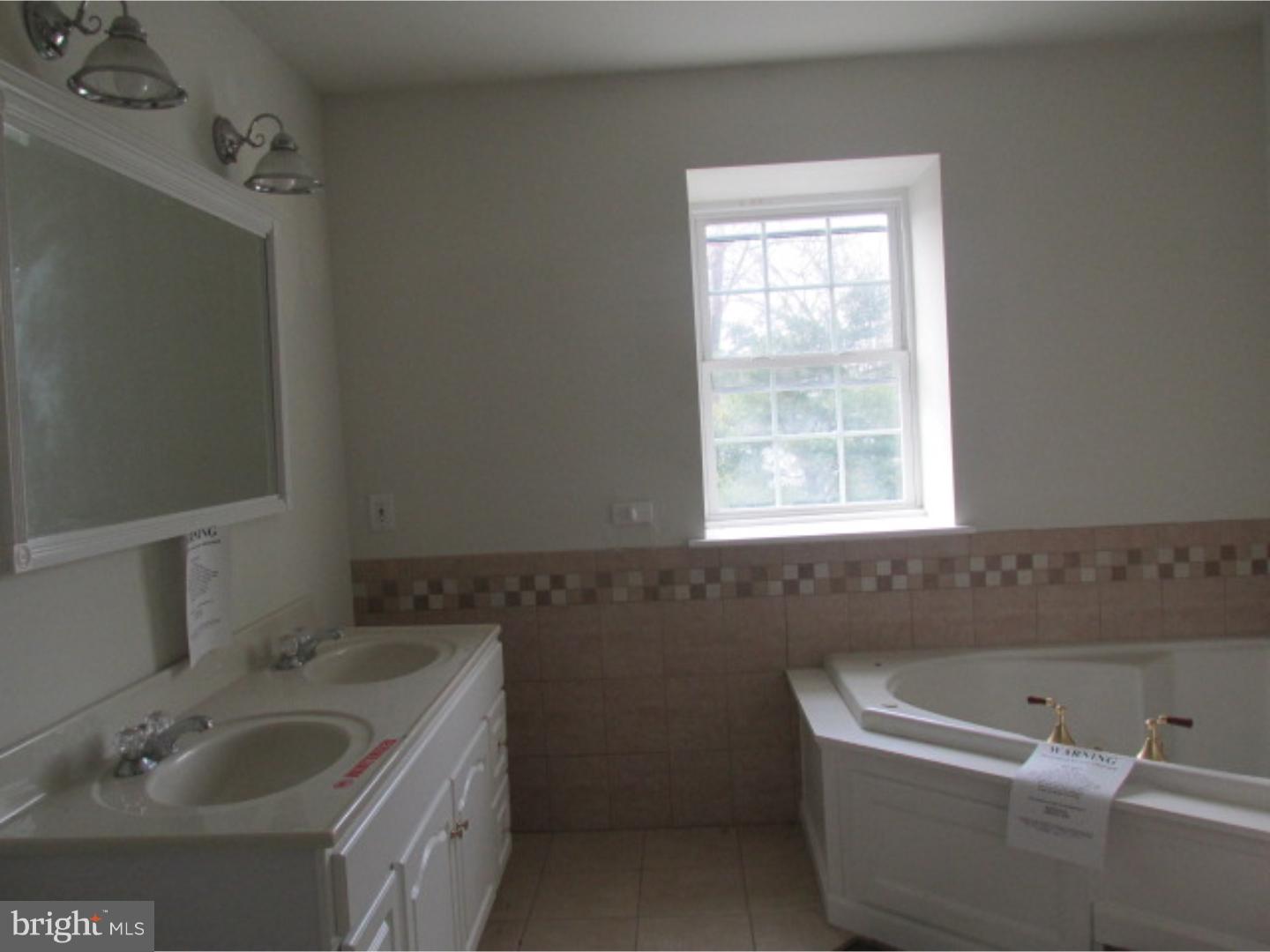147 Crossing Way Lindenwold, NJ 08021 - Photo 17 of 25 Master Bathroom