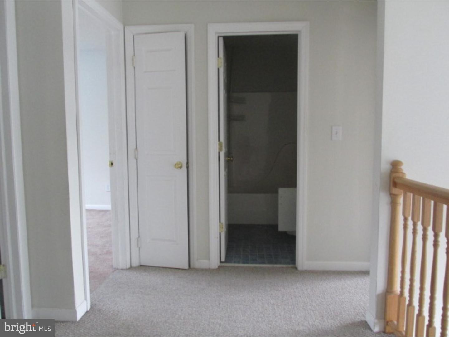 147 Crossing Way Lindenwold, NJ 08021 - Photo 25 of 25 Hallway
