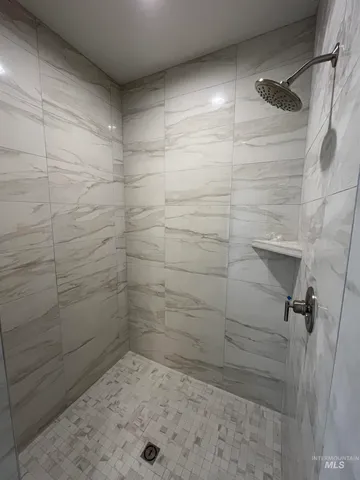 $699,900 | 375 South Strut Way, Boise, ID 83716