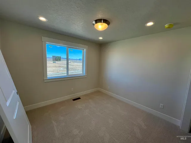 $699,900 | 375 South Strut Way, Boise, ID 83716