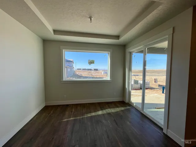 $699,900 | 375 South Strut Way, Boise, ID 83716