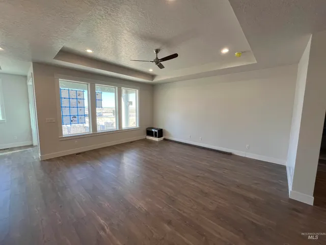 $699,900 | 375 South Strut Way, Boise, ID 83716