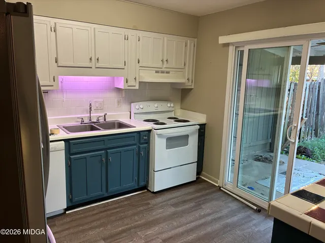 $129,000 | 146 Stoneridge Drive, Warner Robins, GA 31088