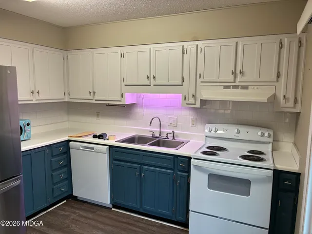 $129,000 | 146 Stoneridge Drive, Warner Robins, GA 31088