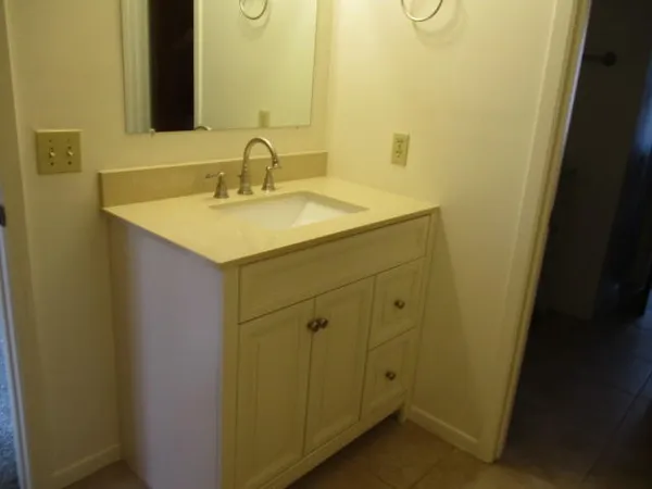$1,675 | 206 Ann Circle, Unit 10, Destin, FL 32541