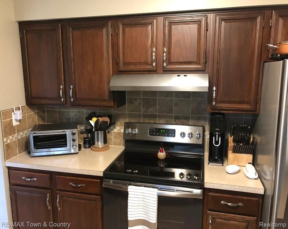 4476 North Linden Road Flint, MI 48504 - Photo 10 of 52