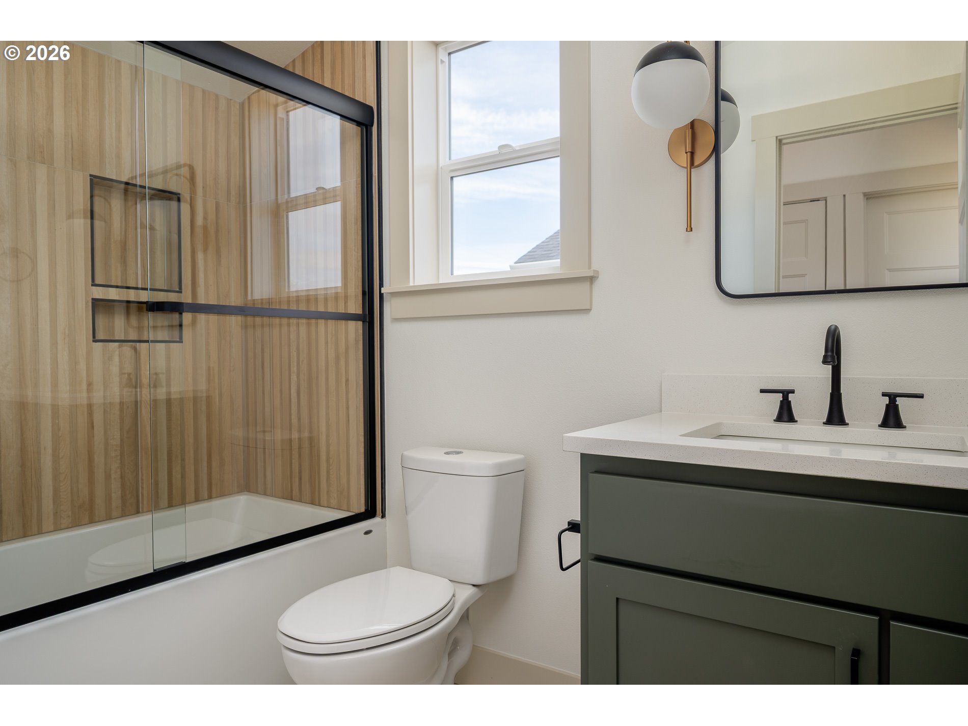 6909 Northeast Multnomah Street, Unit C Portland, OR 97213 - Photo 19 of 42