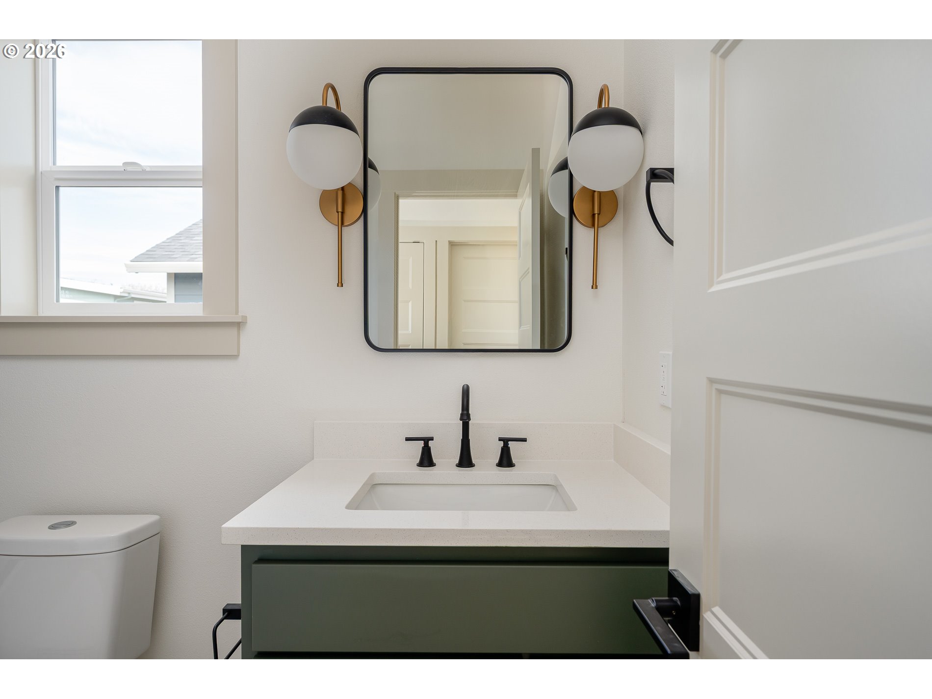 6909 Northeast Multnomah Street, Unit C Portland, OR 97213 - Photo 20 of 42