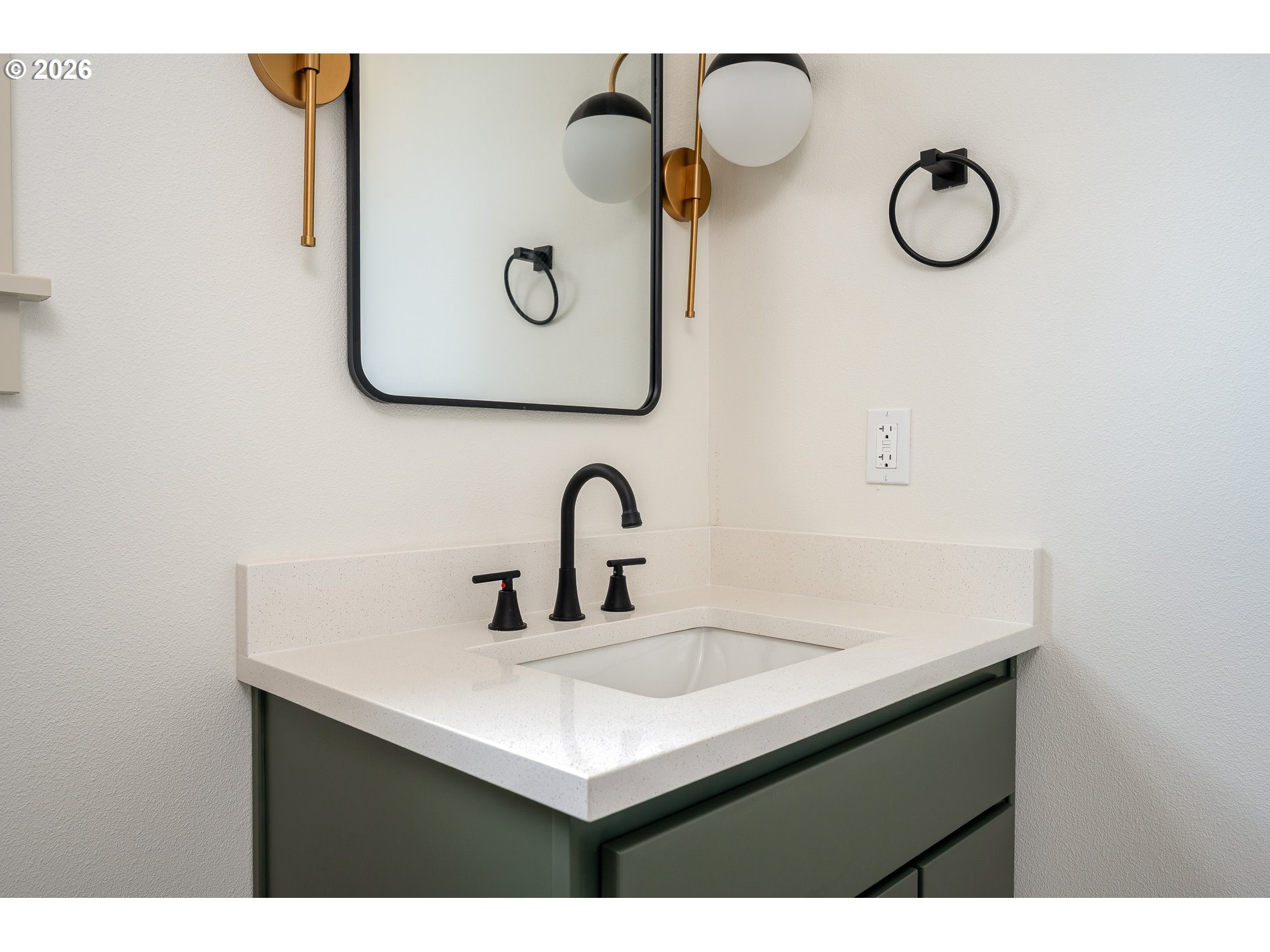 6909 Northeast Multnomah Street, Unit C Portland, OR 97213 - Photo 21 of 42