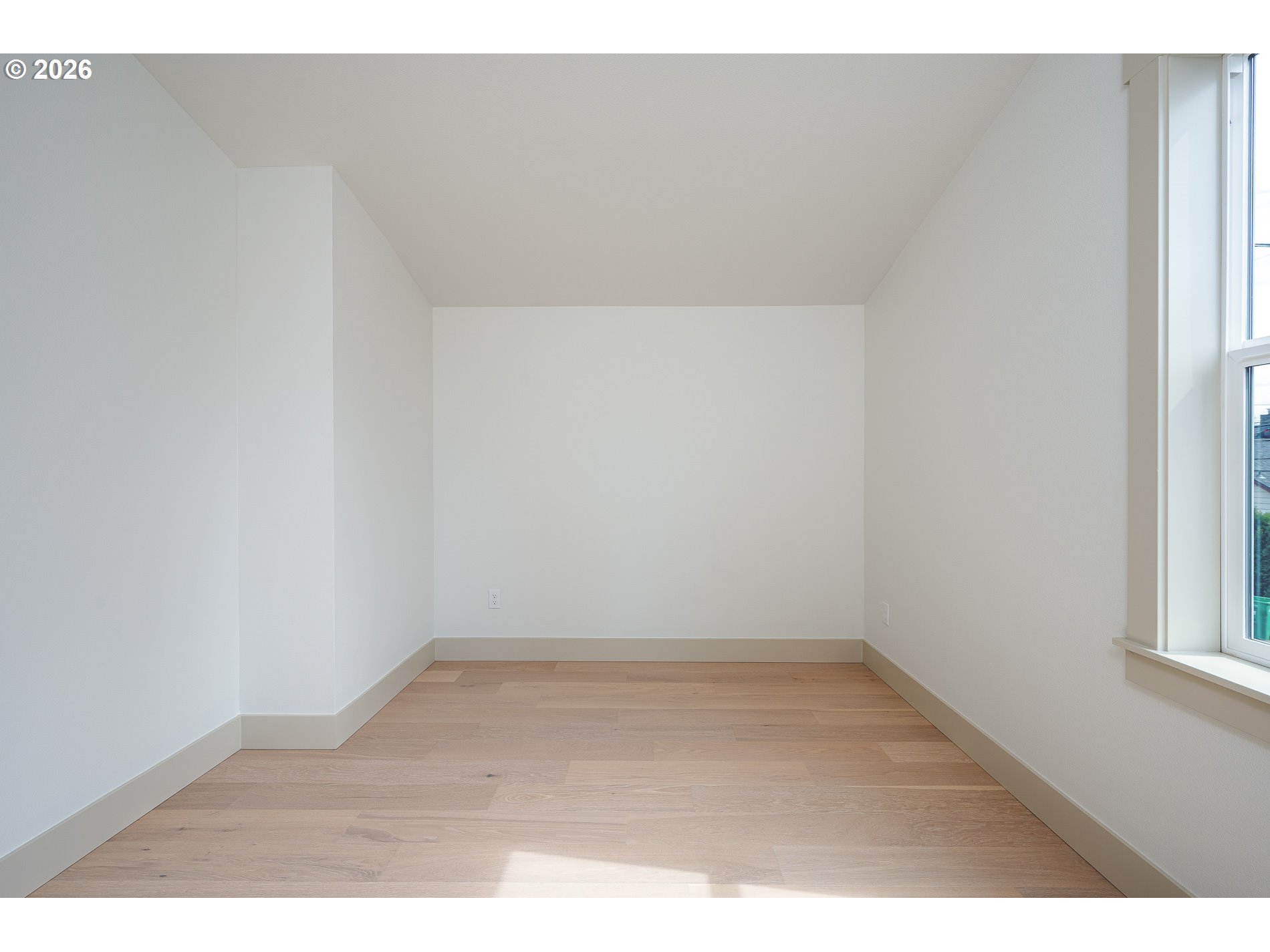 6909 Northeast Multnomah Street, Unit C Portland, OR 97213 - Photo 25 of 42