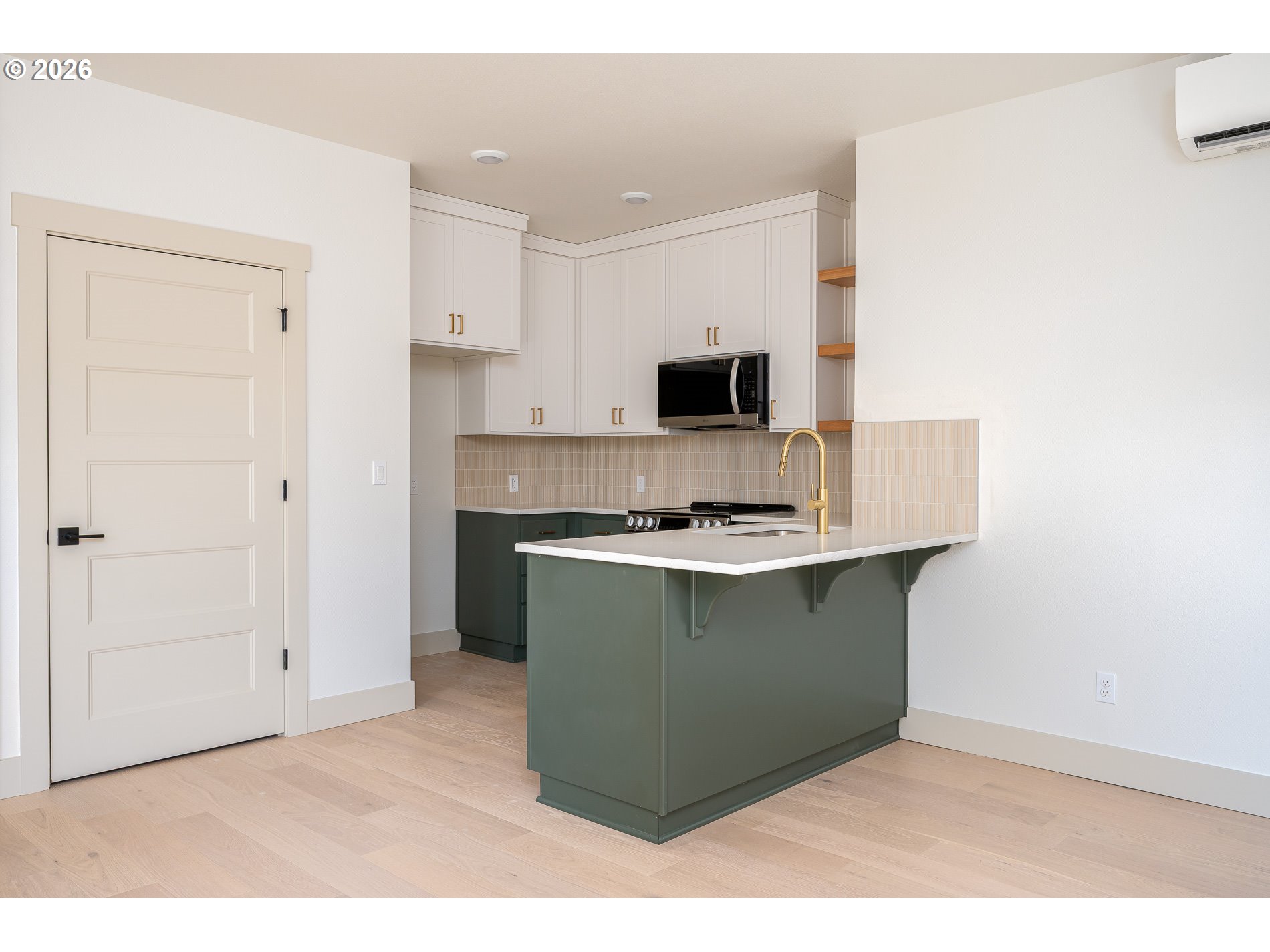 6909 Northeast Multnomah Street, Unit C Portland, OR 97213 - Photo 10 of 42