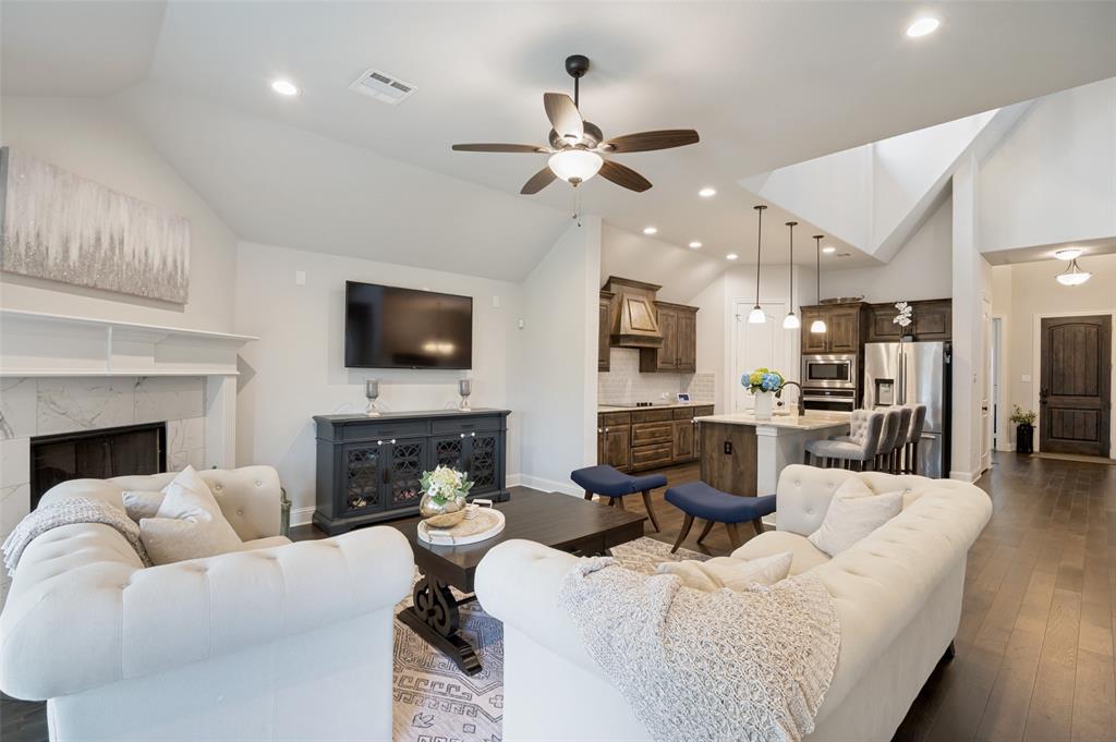 5605 South 14th Street Midlothian, TX 76065 - Photo 1 of 27