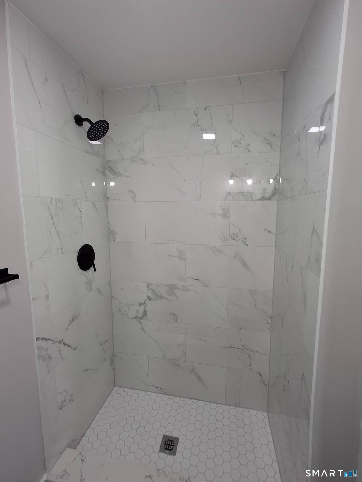53 Washington Street Meriden, CT 06451 - Photo 6 of 10