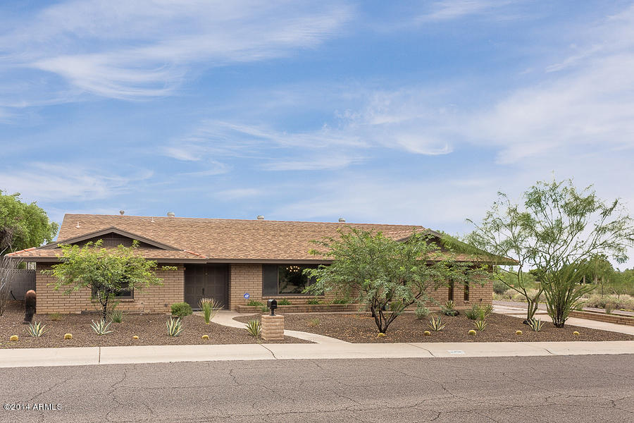 2201 East Ocotillo Road Phoenix, AZ 85016 - Photo 1 of 34 Front View