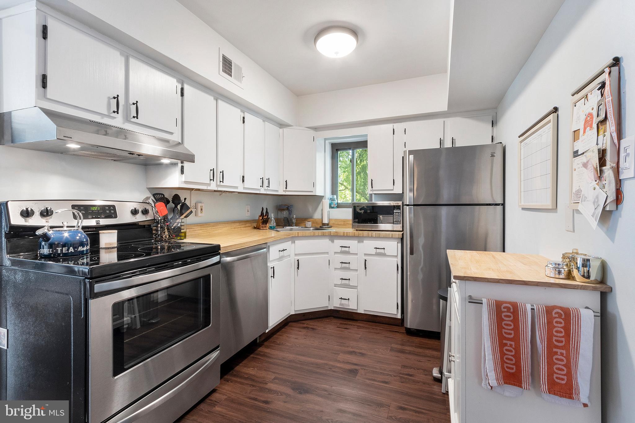 100 Rutgers Avenue, Unit 12 Swarthmore, PA 19081 - Photo 3 of 22 Updated Kitchen
