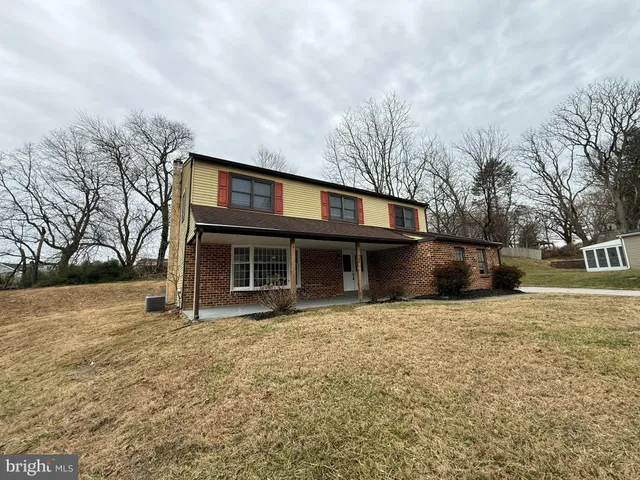 $579,900 | 745 Windsor Place, Wallingford, PA 19086