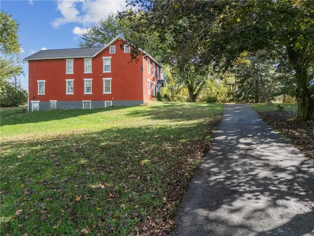 $374,900 | 8113 Highway 22, New Alexandria, PA 15670