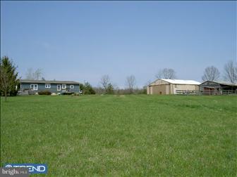 289 Gross Road Quakertown, PA 18951 - Photo 5 of 6 Exterior Back