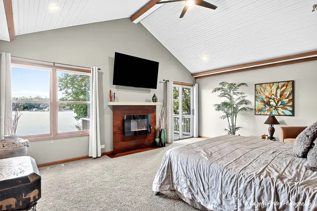 $975,000 | 5012 West Lake Shore Drive, Wonder Lake, IL 60097