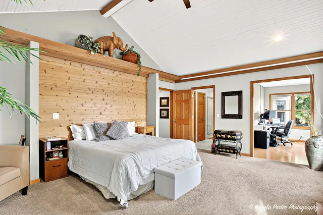 $975,000 | 5012 West Lake Shore Drive, Wonder Lake, IL 60097