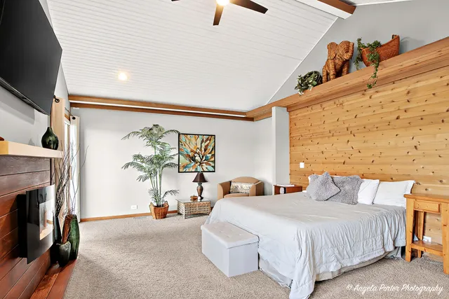 $975,000 | 5012 West Lake Shore Drive, Wonder Lake, IL 60097