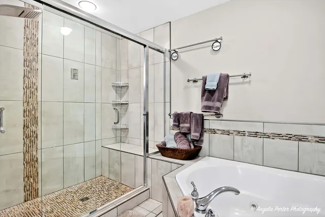 $975,000 | 5012 West Lake Shore Drive, Wonder Lake, IL 60097