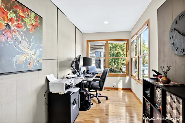 $975,000 | 5012 West Lake Shore Drive, Wonder Lake, IL 60097