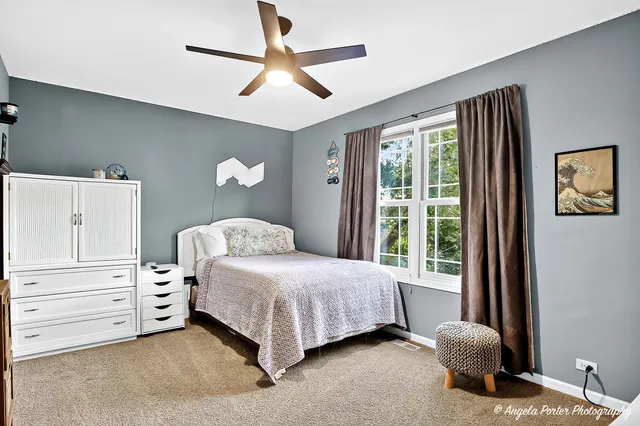 $975,000 | 5012 West Lake Shore Drive, Wonder Lake, IL 60097