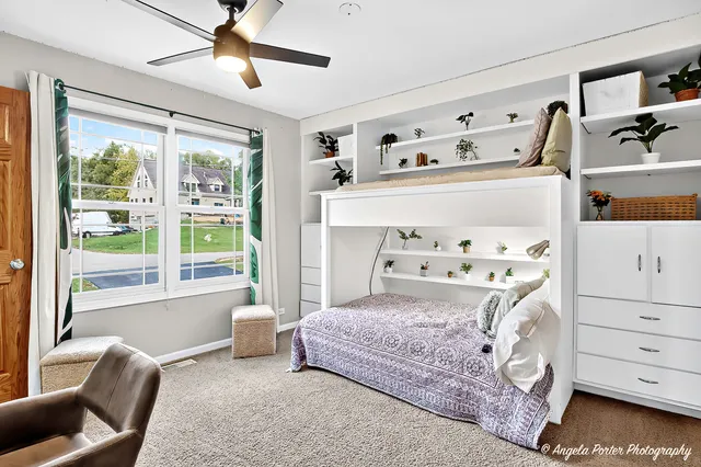 $975,000 | 5012 West Lake Shore Drive, Wonder Lake, IL 60097